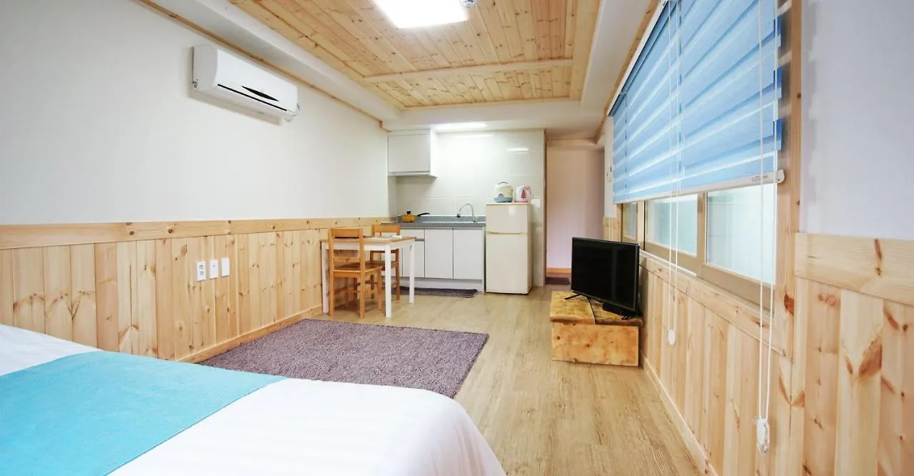 Holiday home Gotjawal Geomunoreum Pension Jeju South Korea