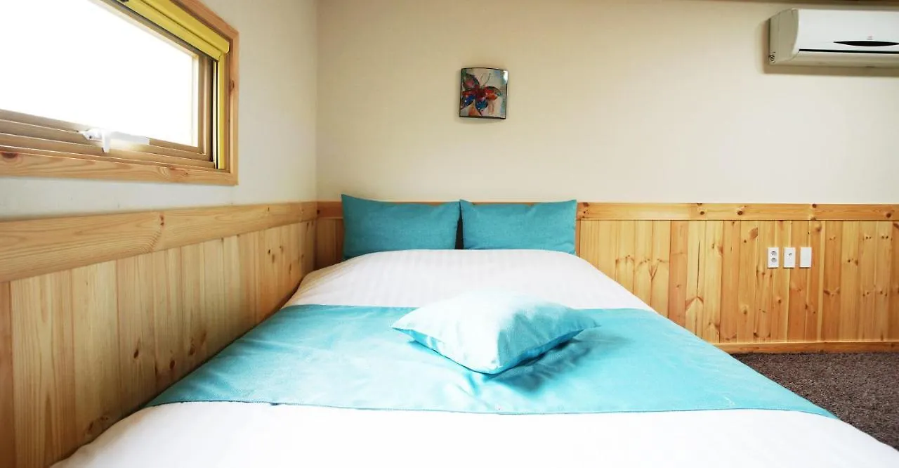 Gotjawal Geomunoreum Pension Jeju